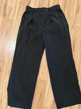 Everlane Black Trousers with Waistband Label